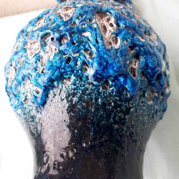 Pichet bleu en céramique fat lava