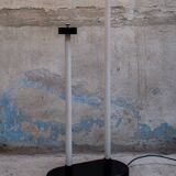 Lampada da terra alogena cono di vetro e metallo laccato Italia  Anni '70