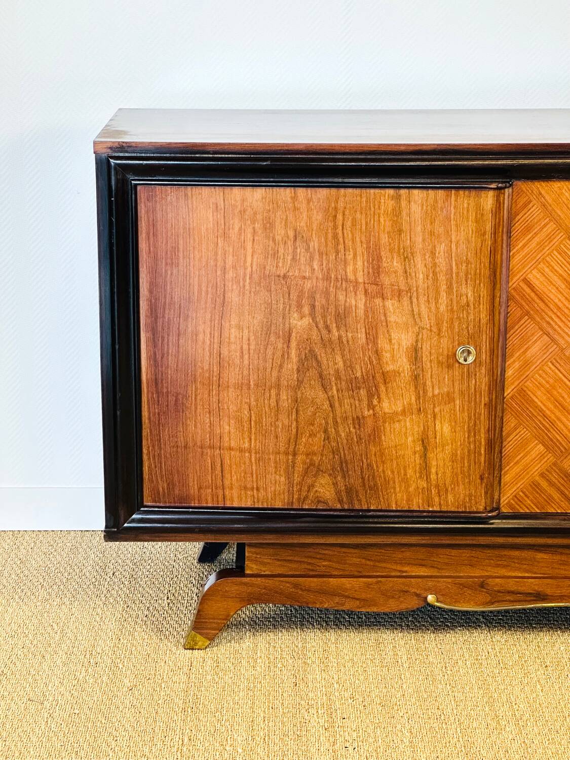 Art Deco walnut sideboard from the 1930s.