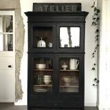 Glass display cabinet