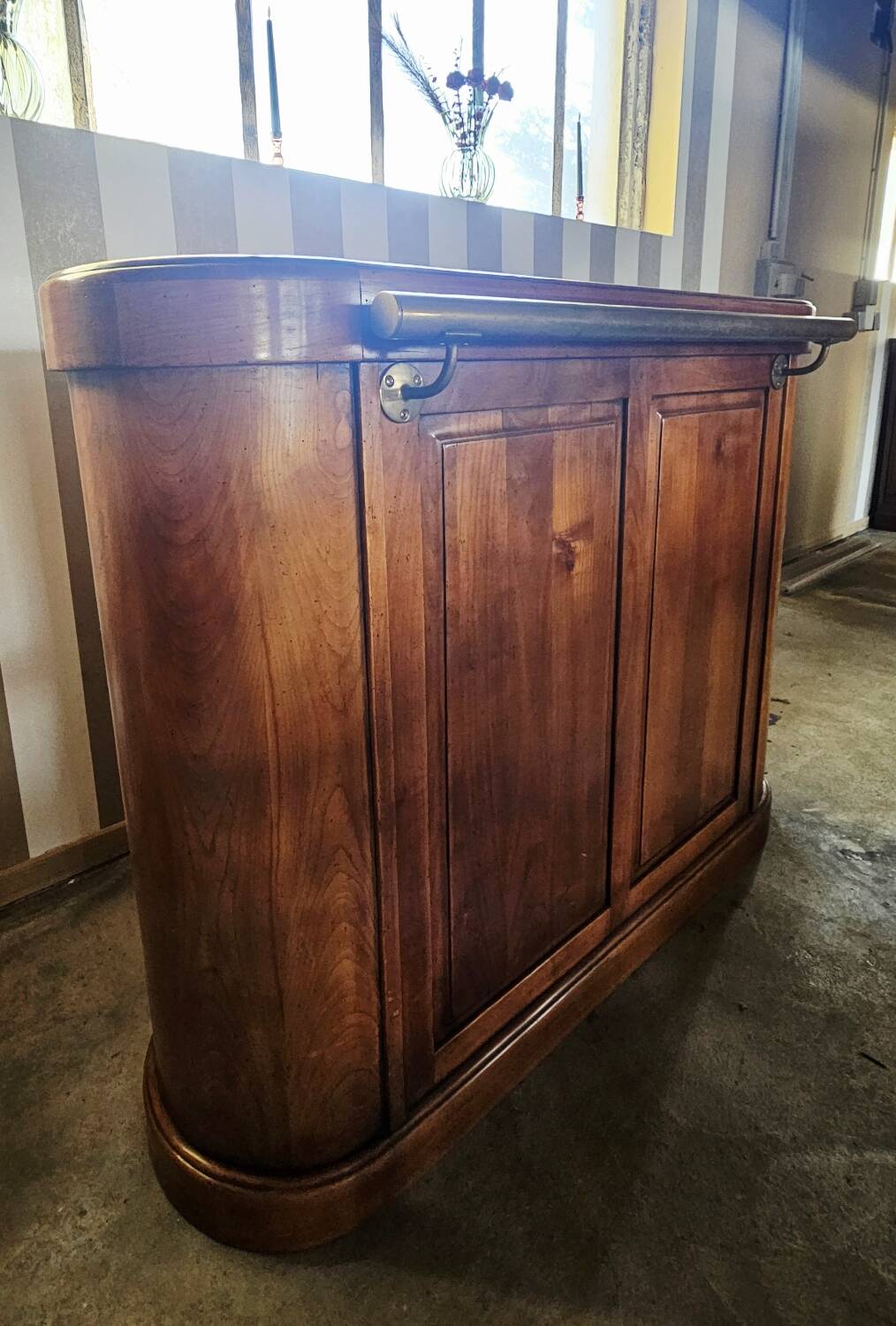 Old solid wood bar with glass top – character counter –