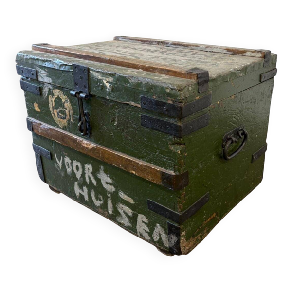 Coffre de voyage industriel vintage en bois vert