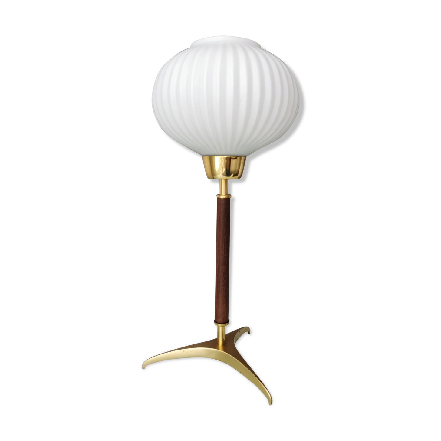 Mid Century tripod table lamp with pleated glass shade