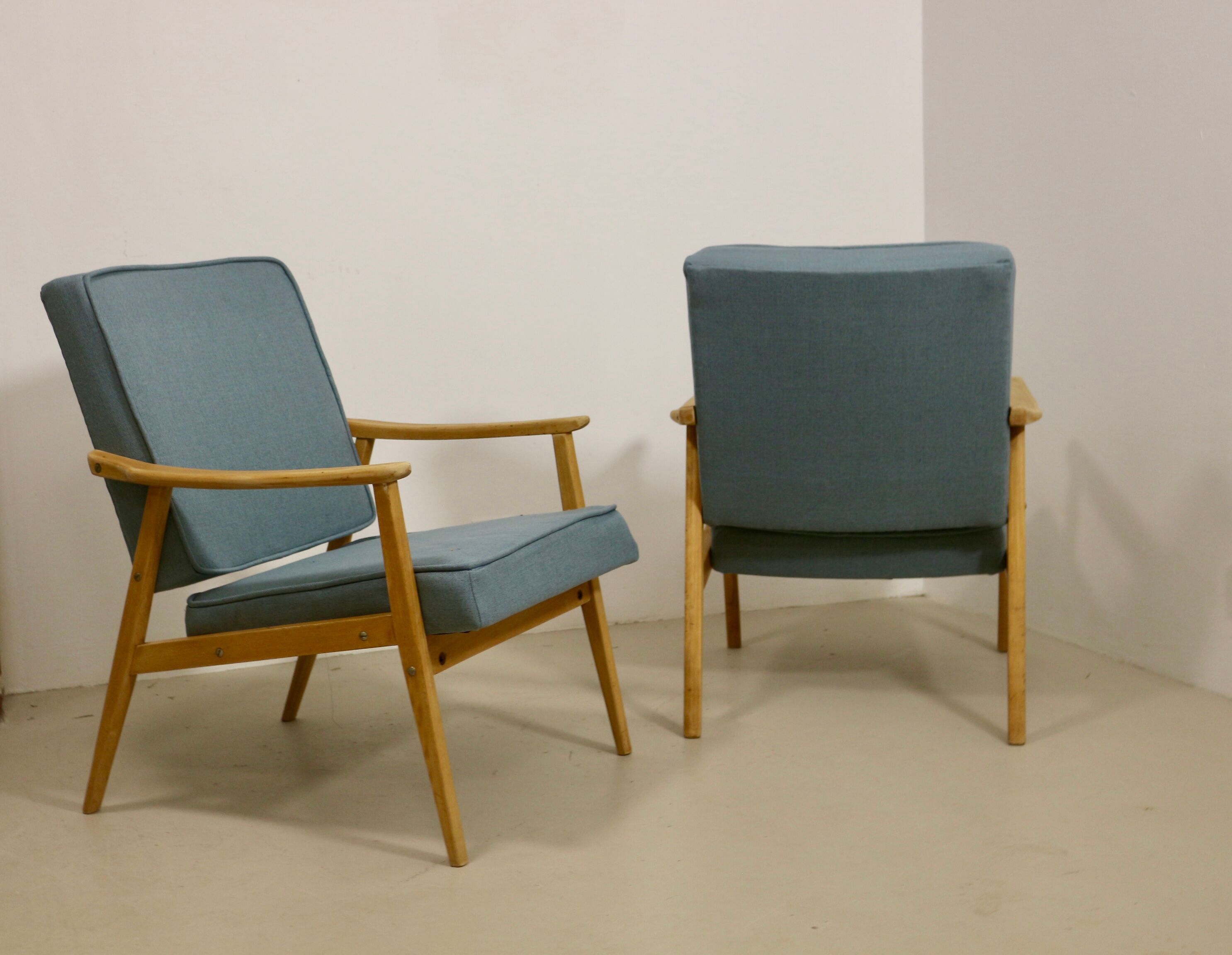 Paire de fauteuils vintage année 60 en hêtre