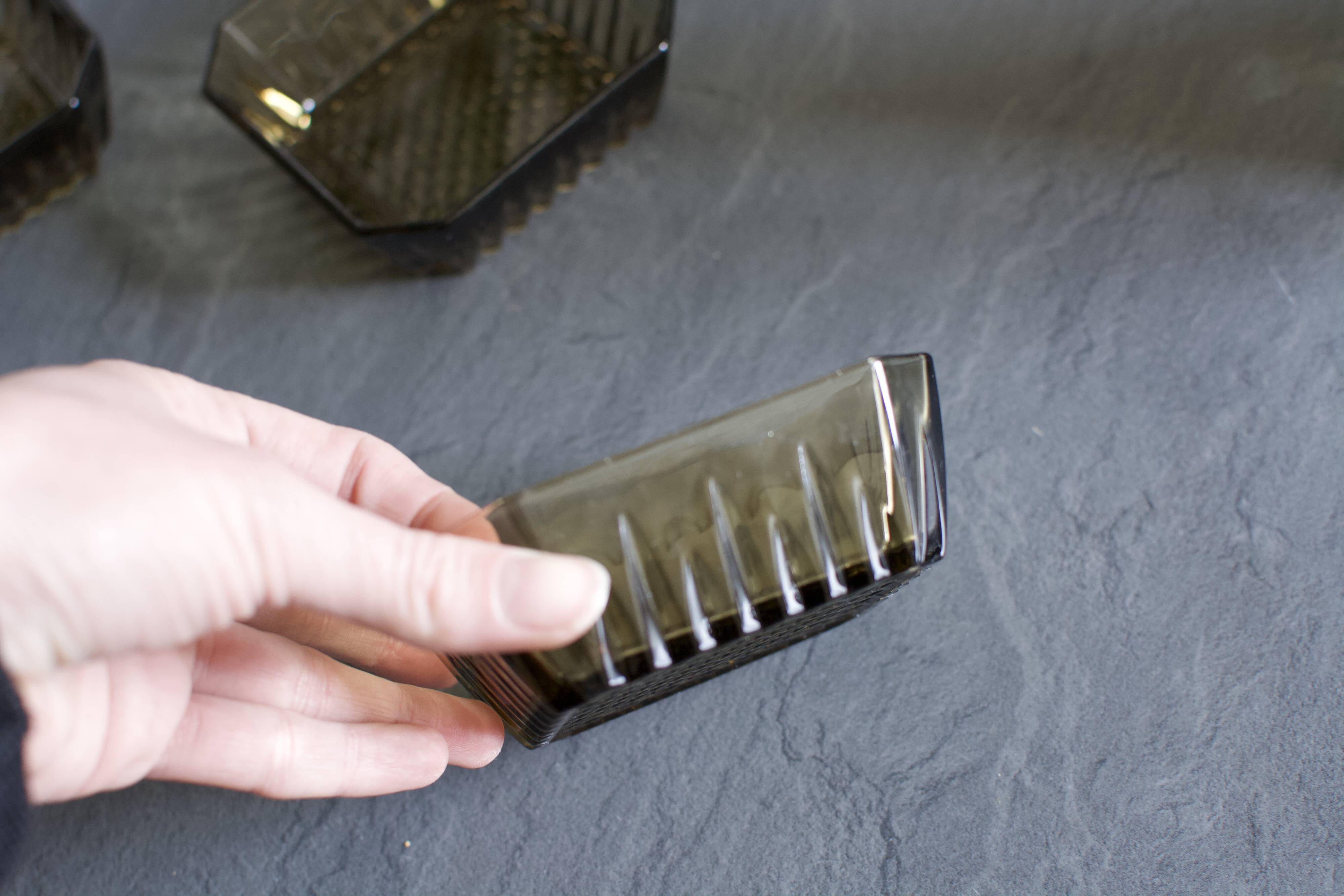 4 vintage cups Smoked glass