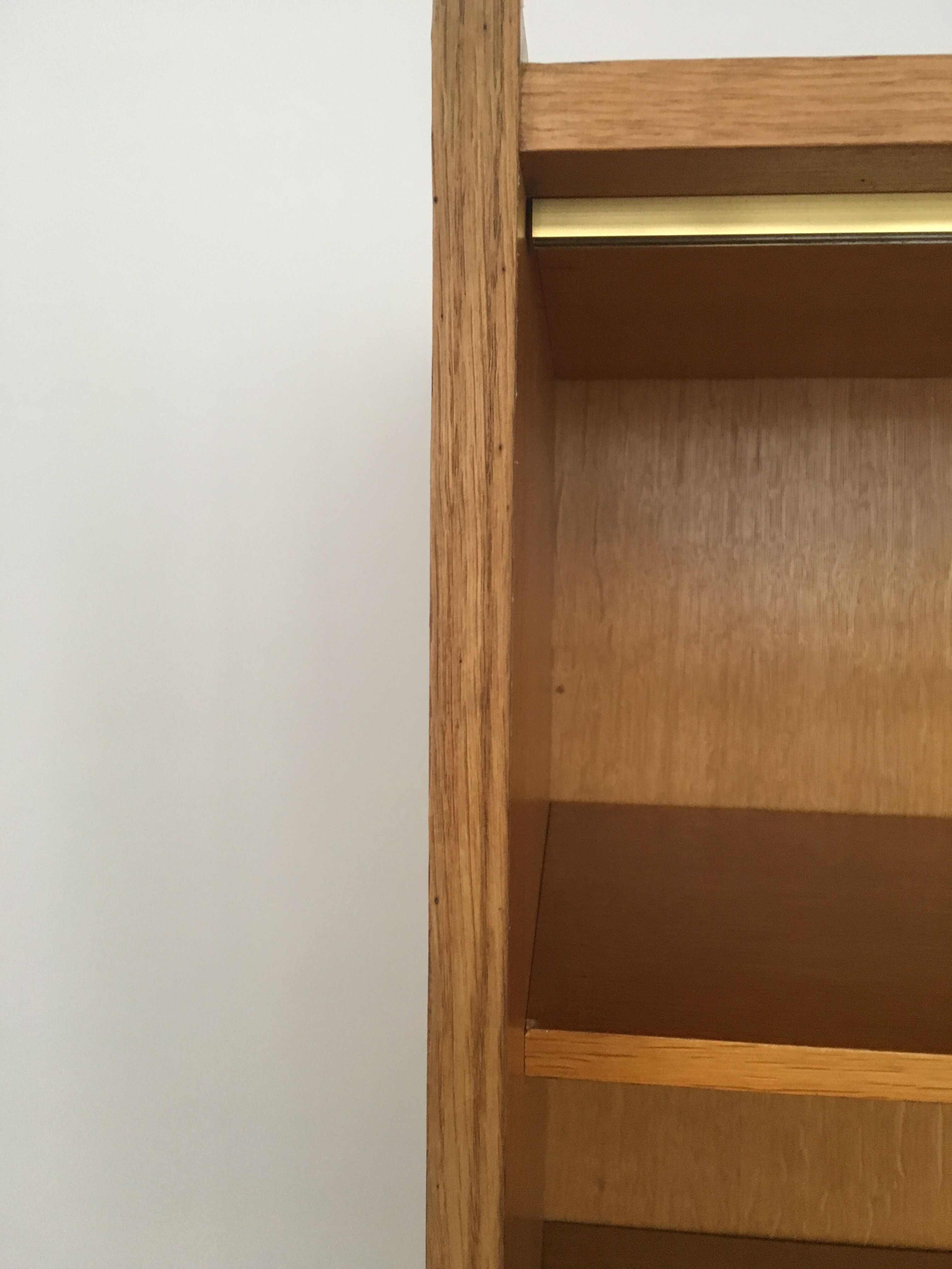 Bookcase with compass feet