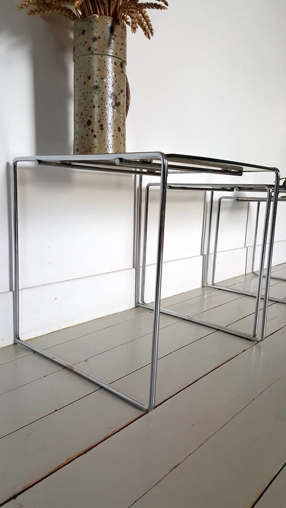 Lot of 3 glass tables
