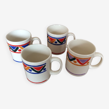 4 mugs