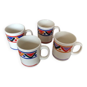 4 mugs