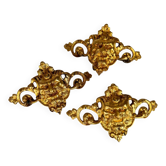 Set de 3 éléments décoratifs en bronze/laiton.