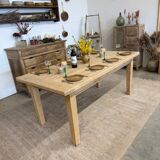 Solid oak table with extensions
