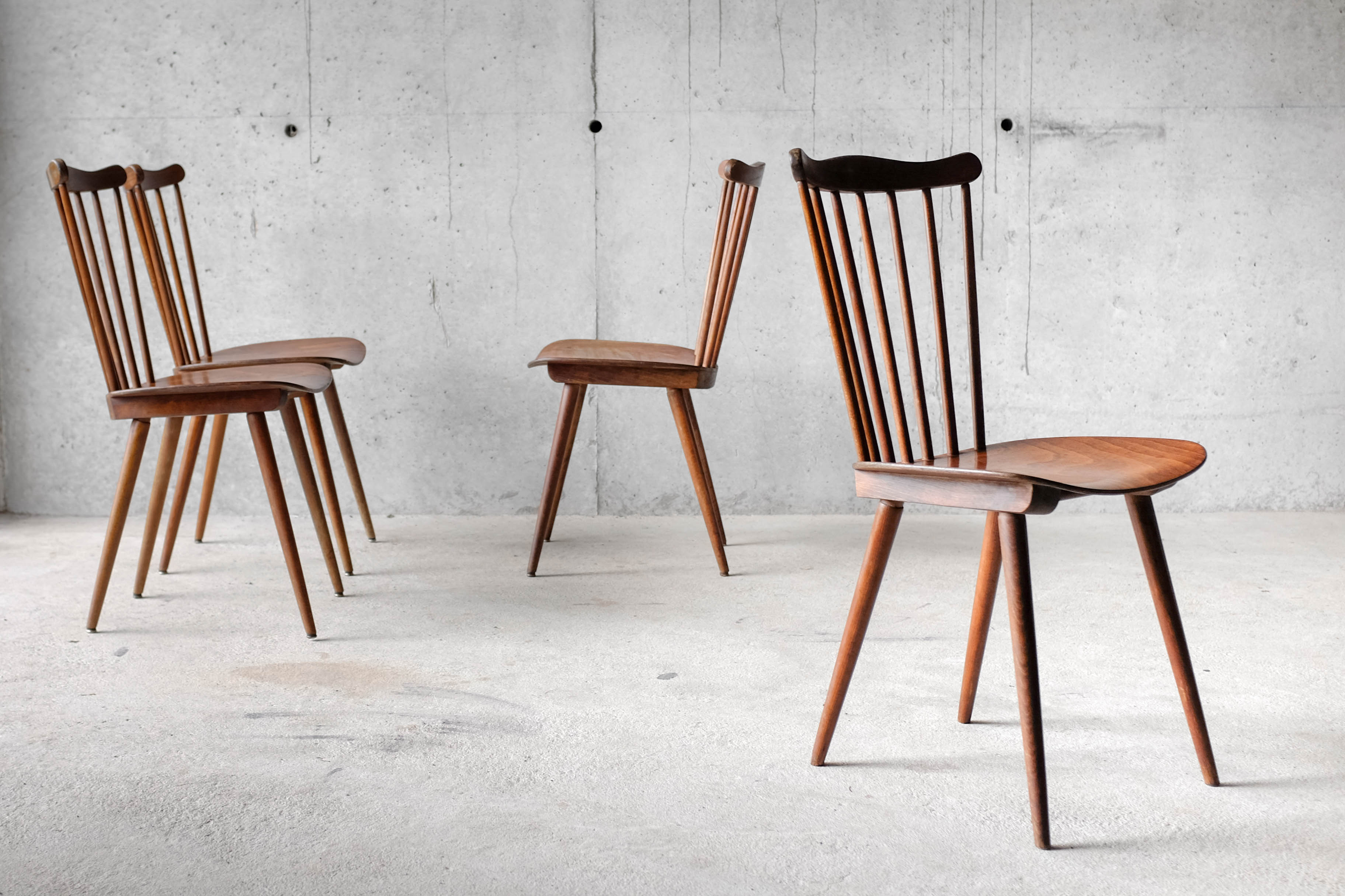 Set of 4 bistro chairs "Menuet" years 60/70