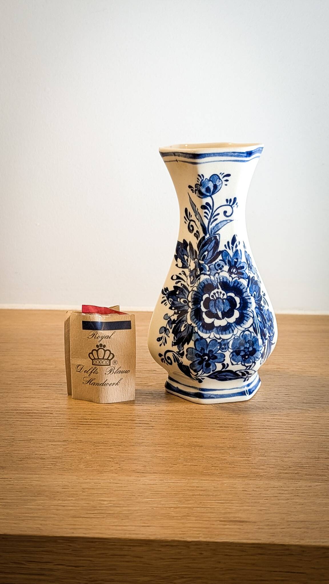 Small vase from the Royal Delft workshop Blue.