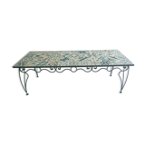 Table en fer forgé, en carreau de ciment
