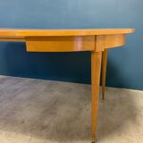 Expandable roundtable