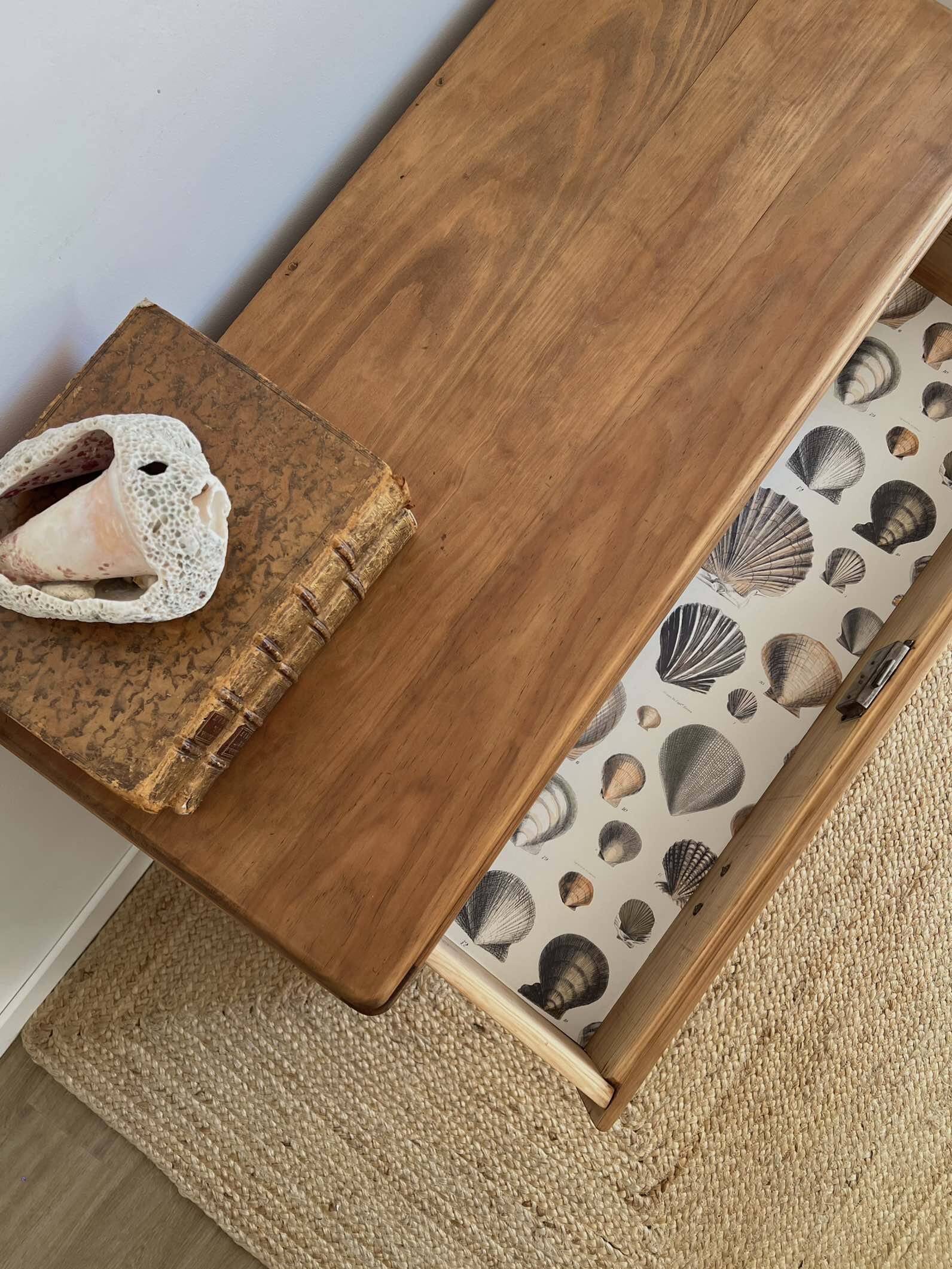 Art deco chest of drawers