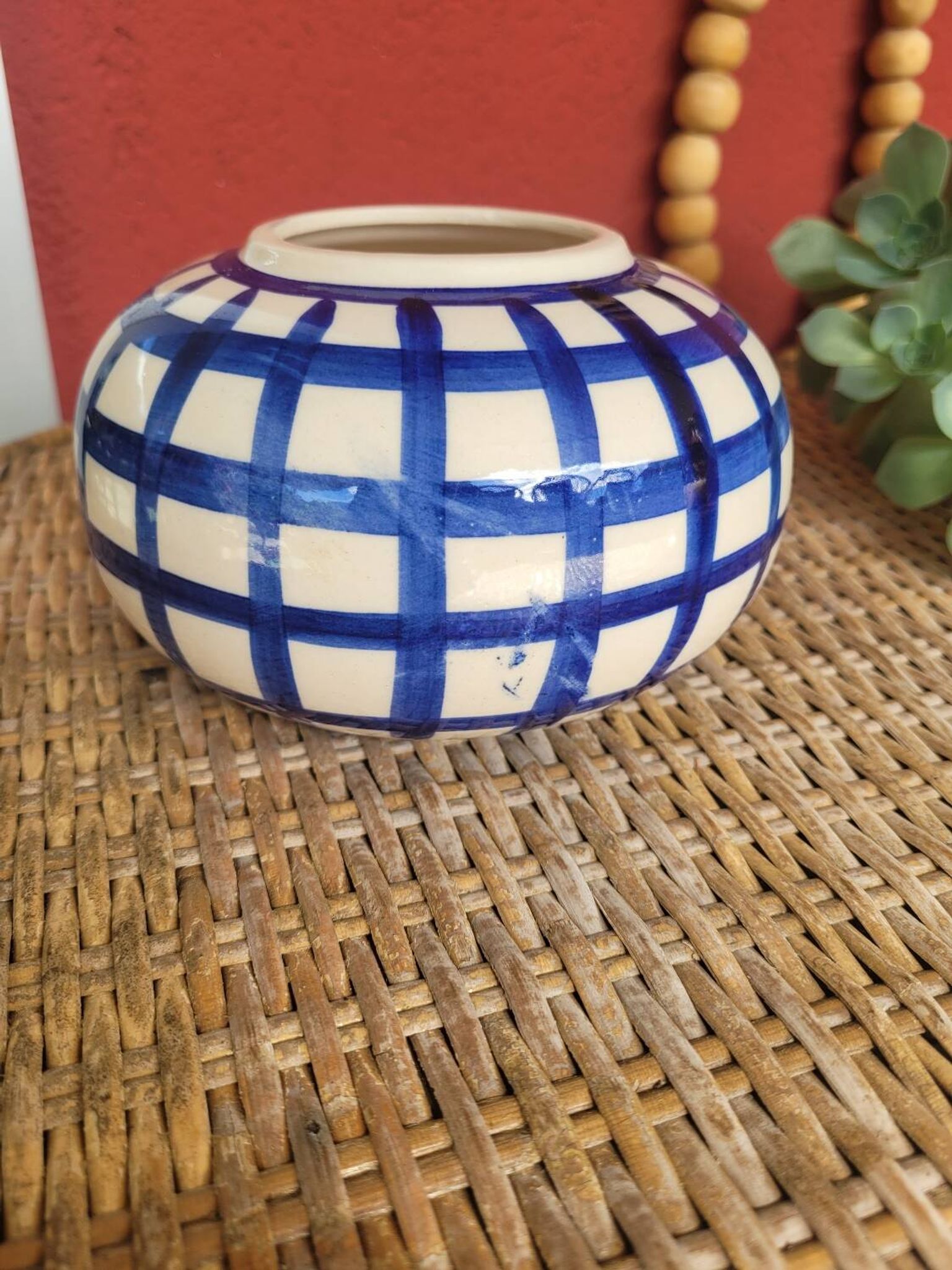 Vase boule en céramique peint à la main