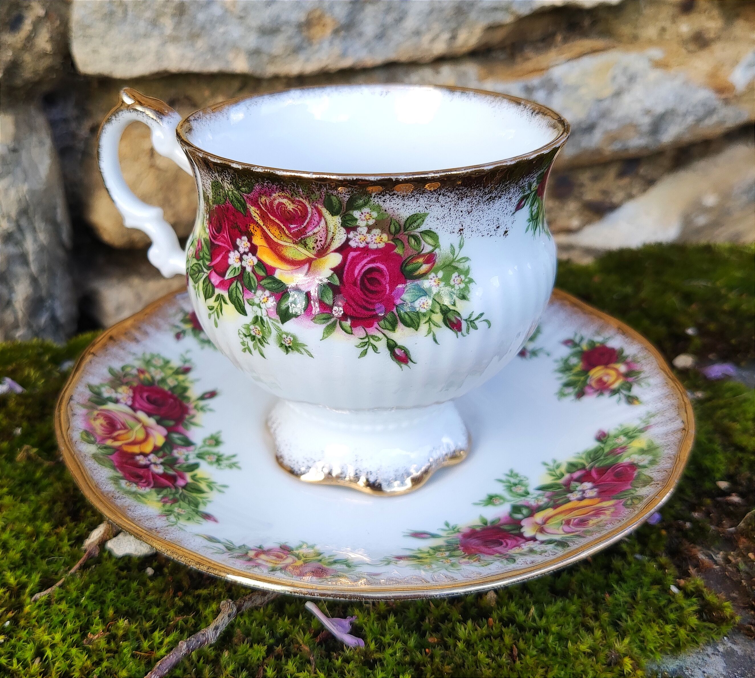 English porcelain cup Elisabeth