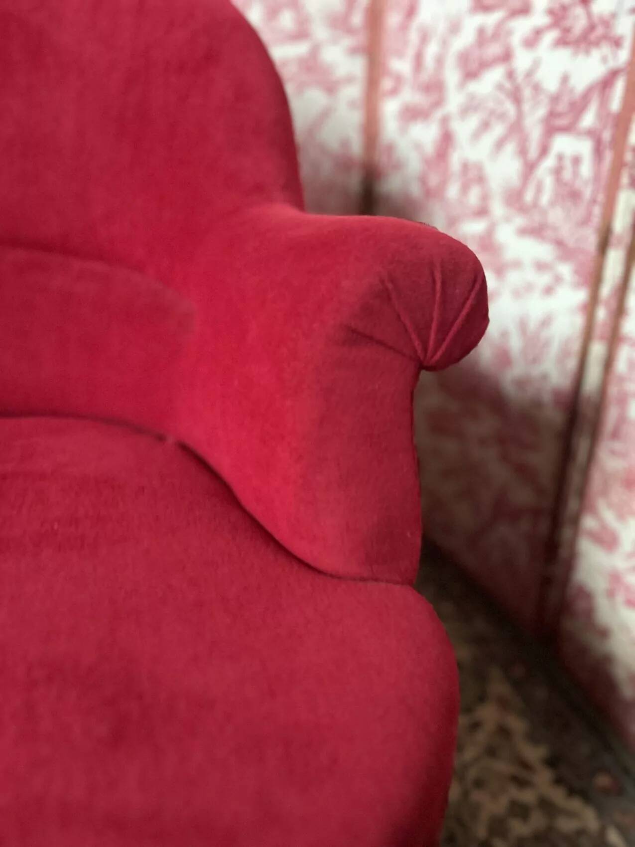 Napoleon III crapaud armchair in deep burgundy velvet