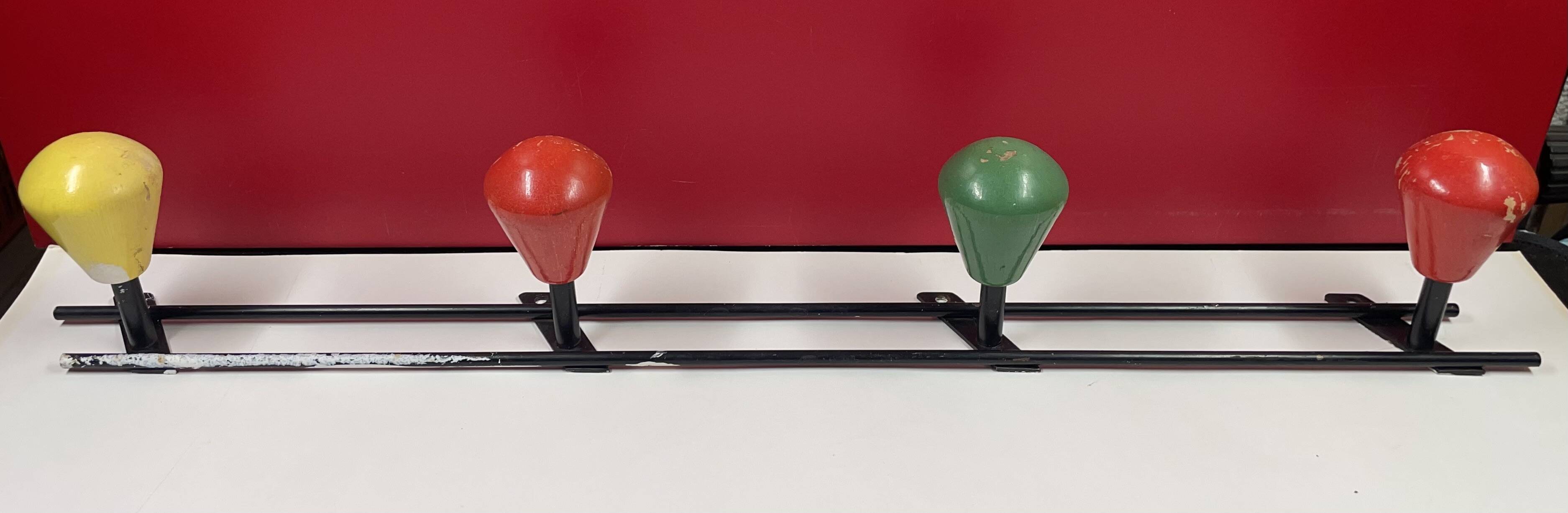 Round iron coat rack and wooden hooks 59 cm