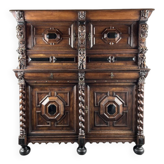 Antique carved wooden buffet in Renaissance style, late 18th / early 19th century.