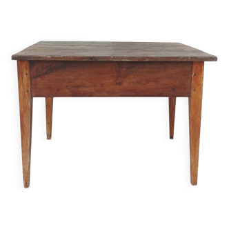 Rustic table in solid oak