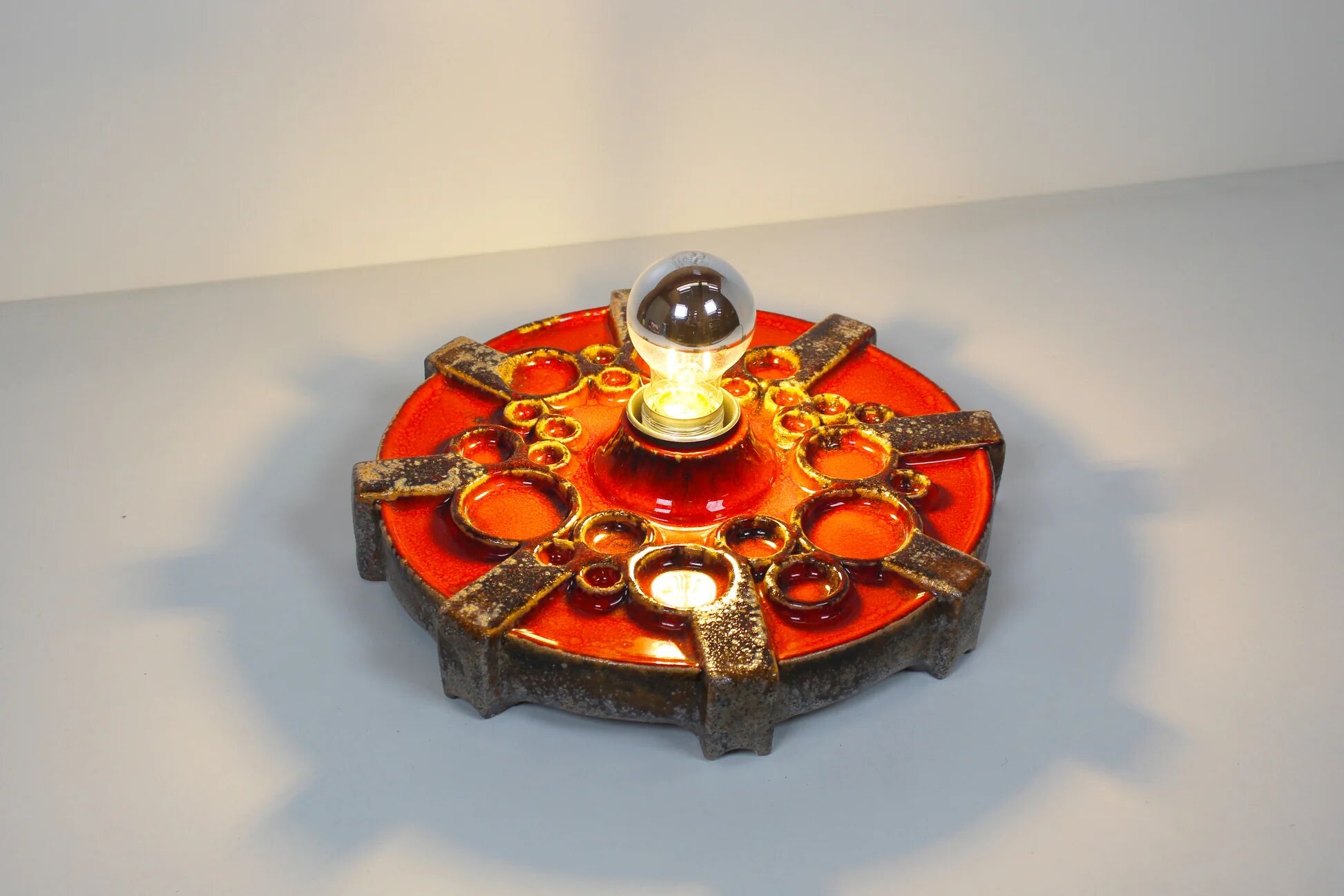Vintage 1970s ceramic 'Fat Lava' style wall light by Hustadt Leuchten