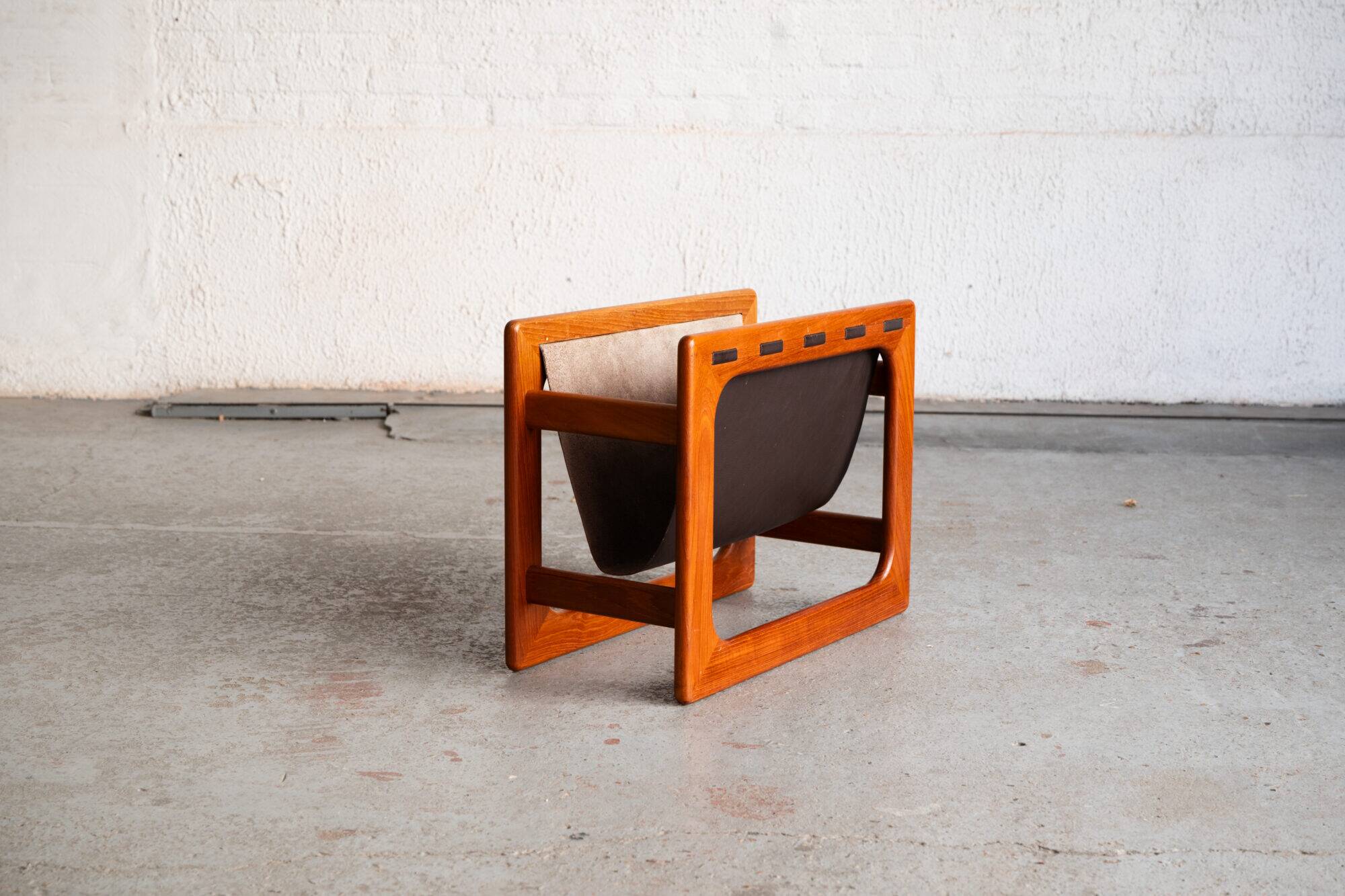 Magazine rack by Aksel Kjersgaard