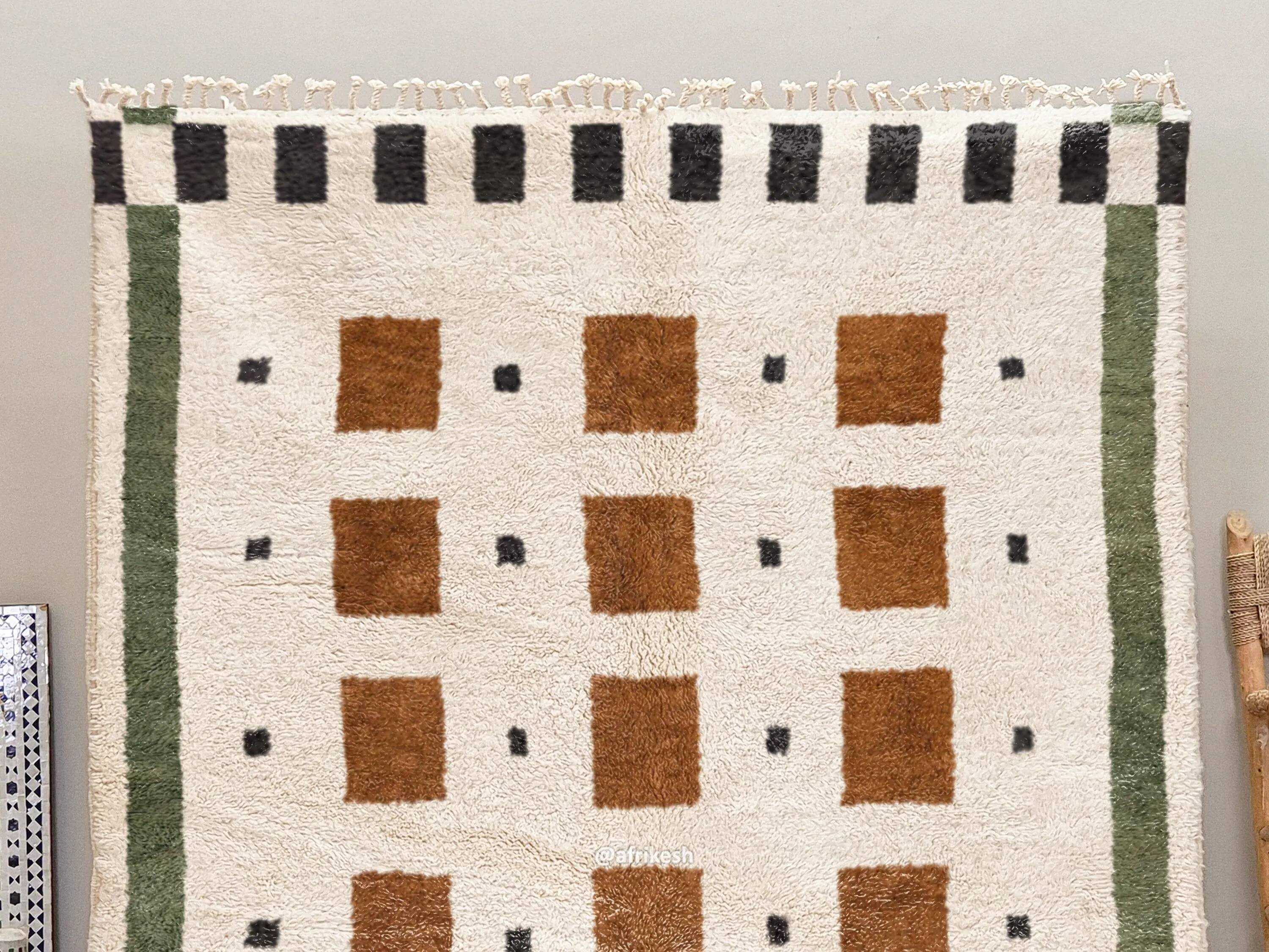 Handmade traditional carpet 250cm x 150cm Moroccan