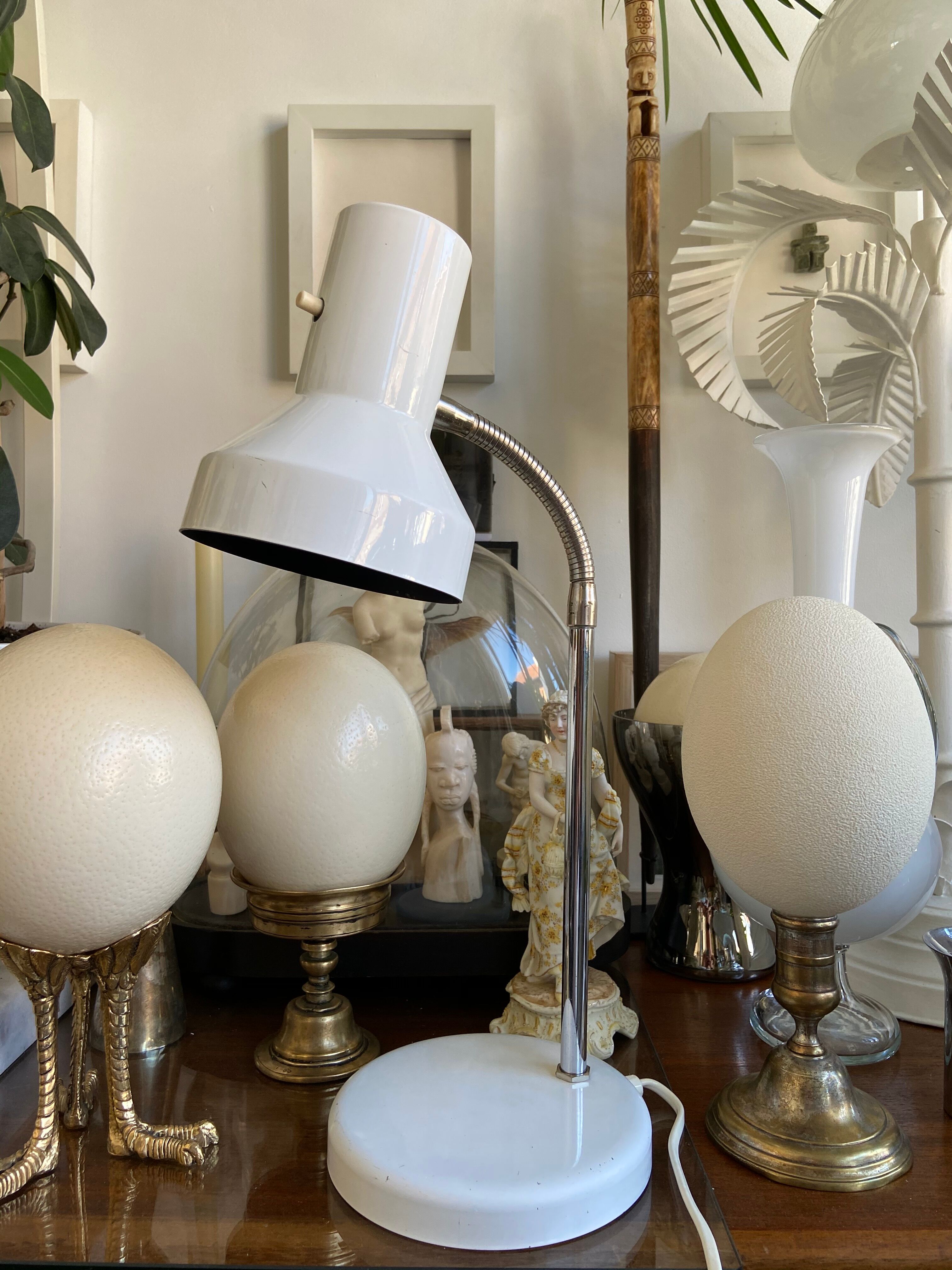 Lampe de bureau en métal blanc