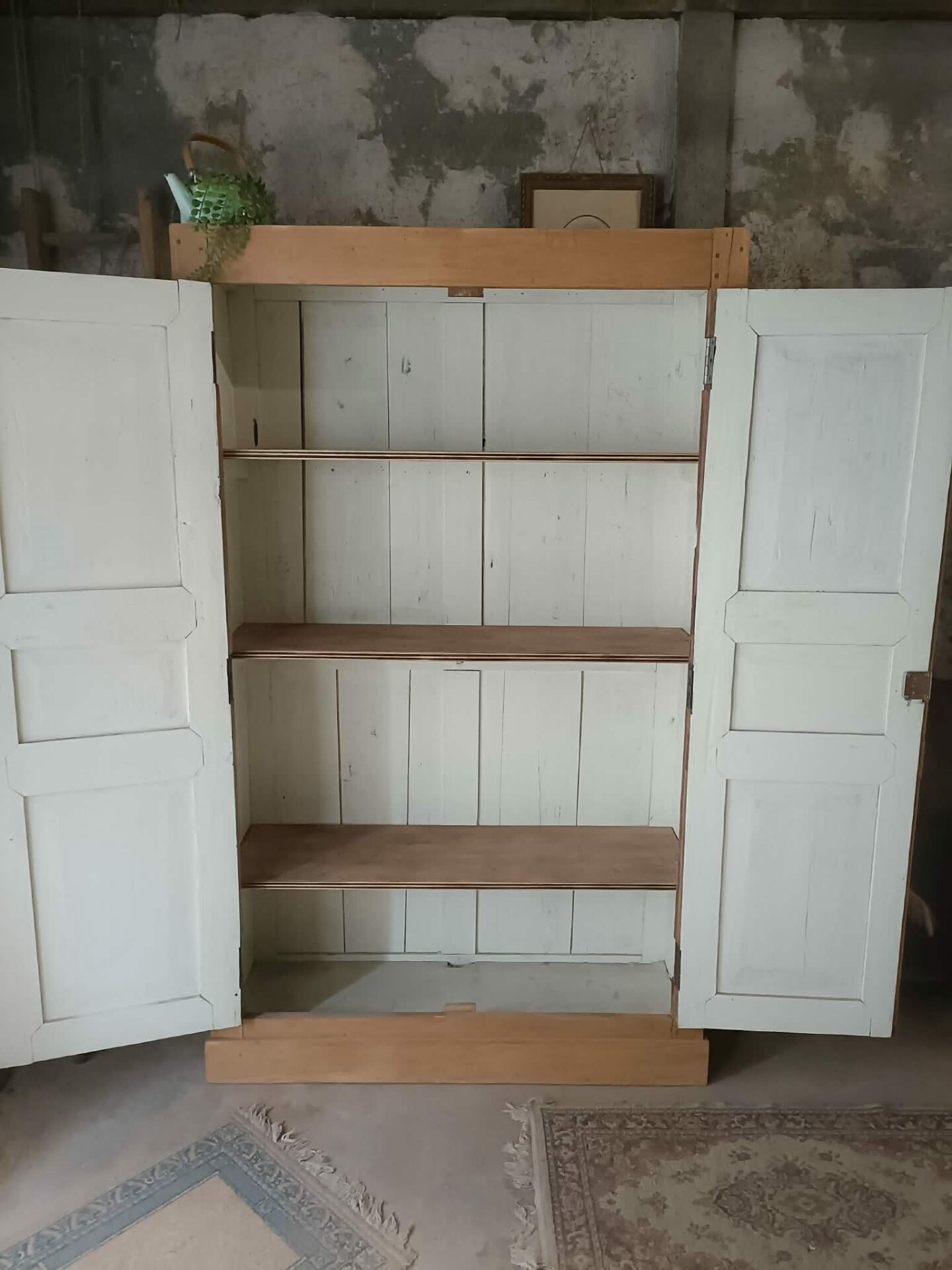 Armoire