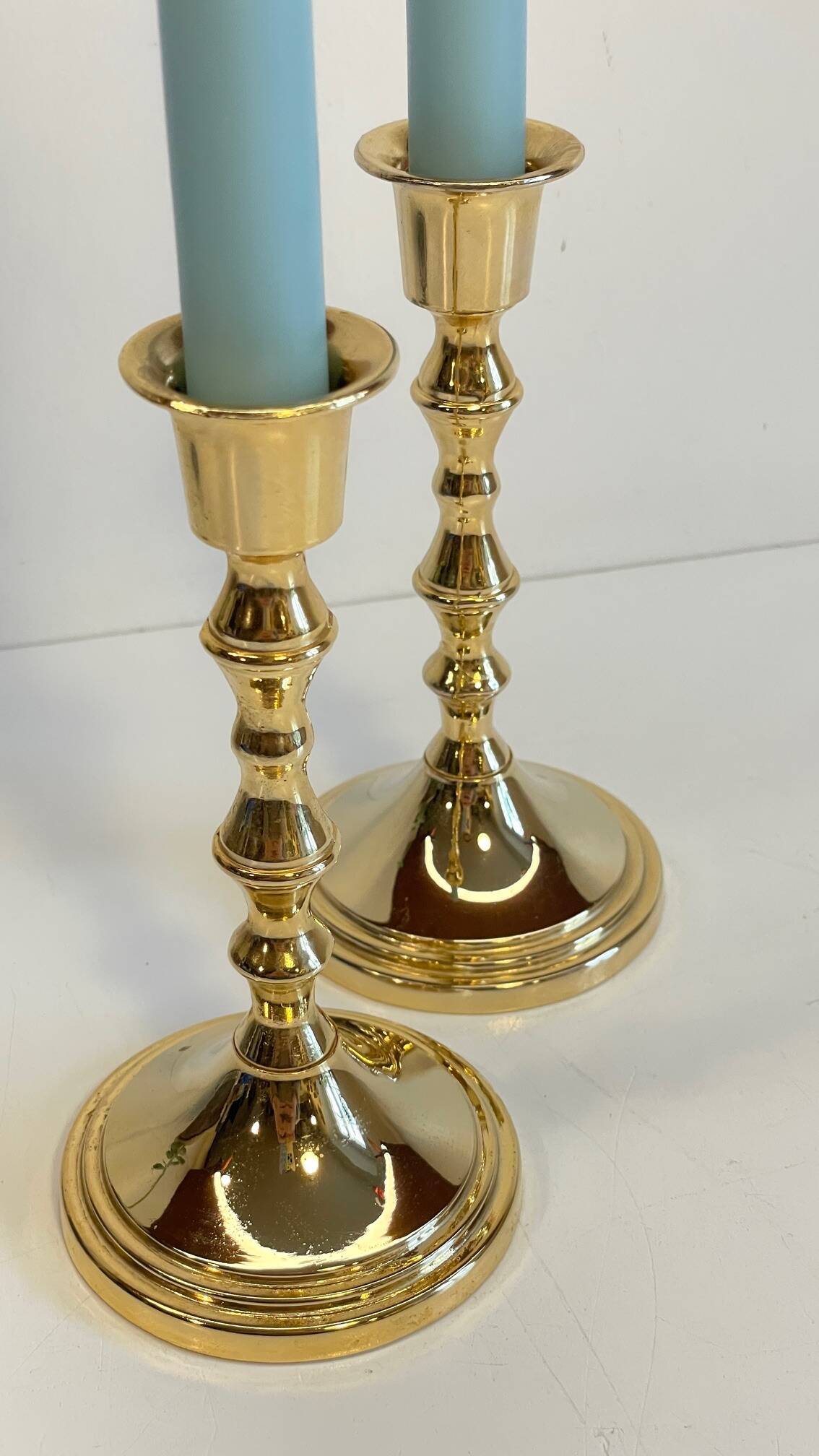Paire de bougeoirs métal doré vintage