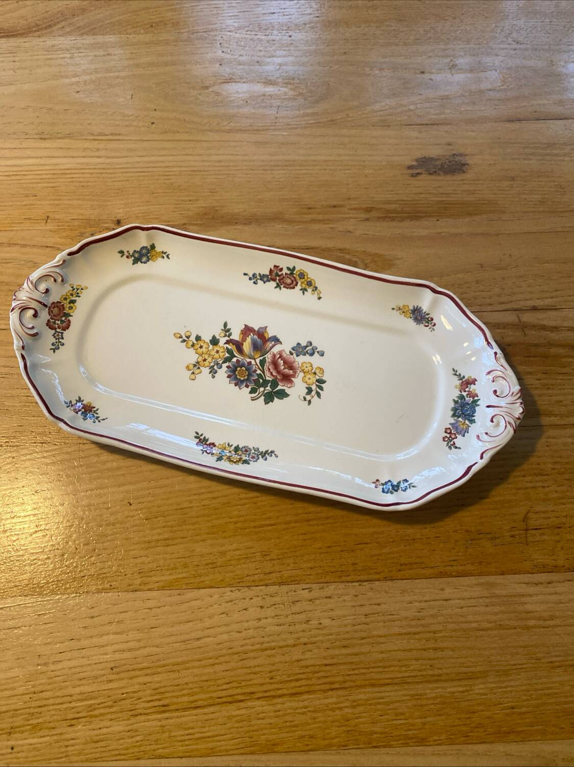 Villeroy & Boch cake plate, Montclair Flowers pattern