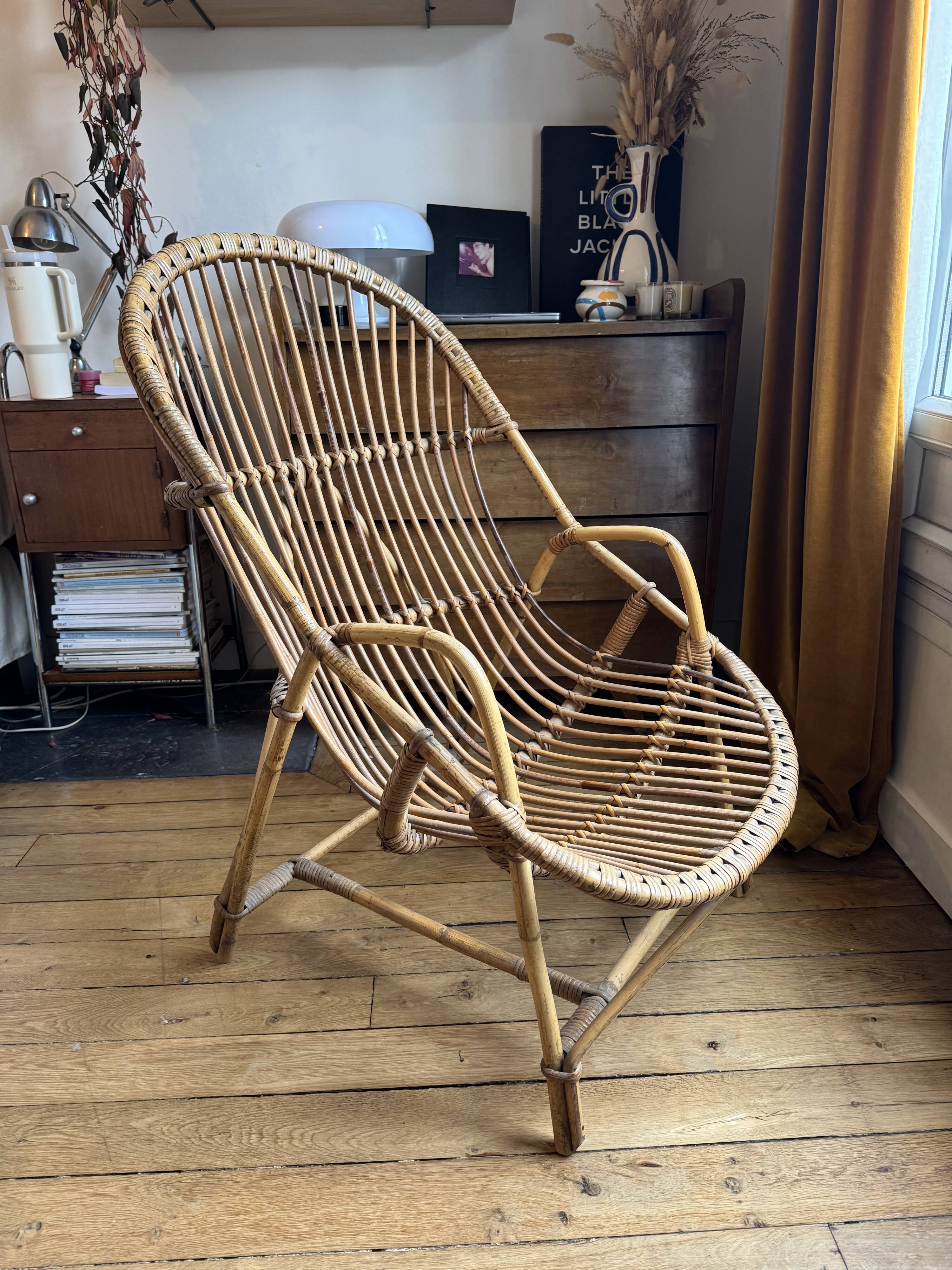Rattan armchair - authentic vintage charm look