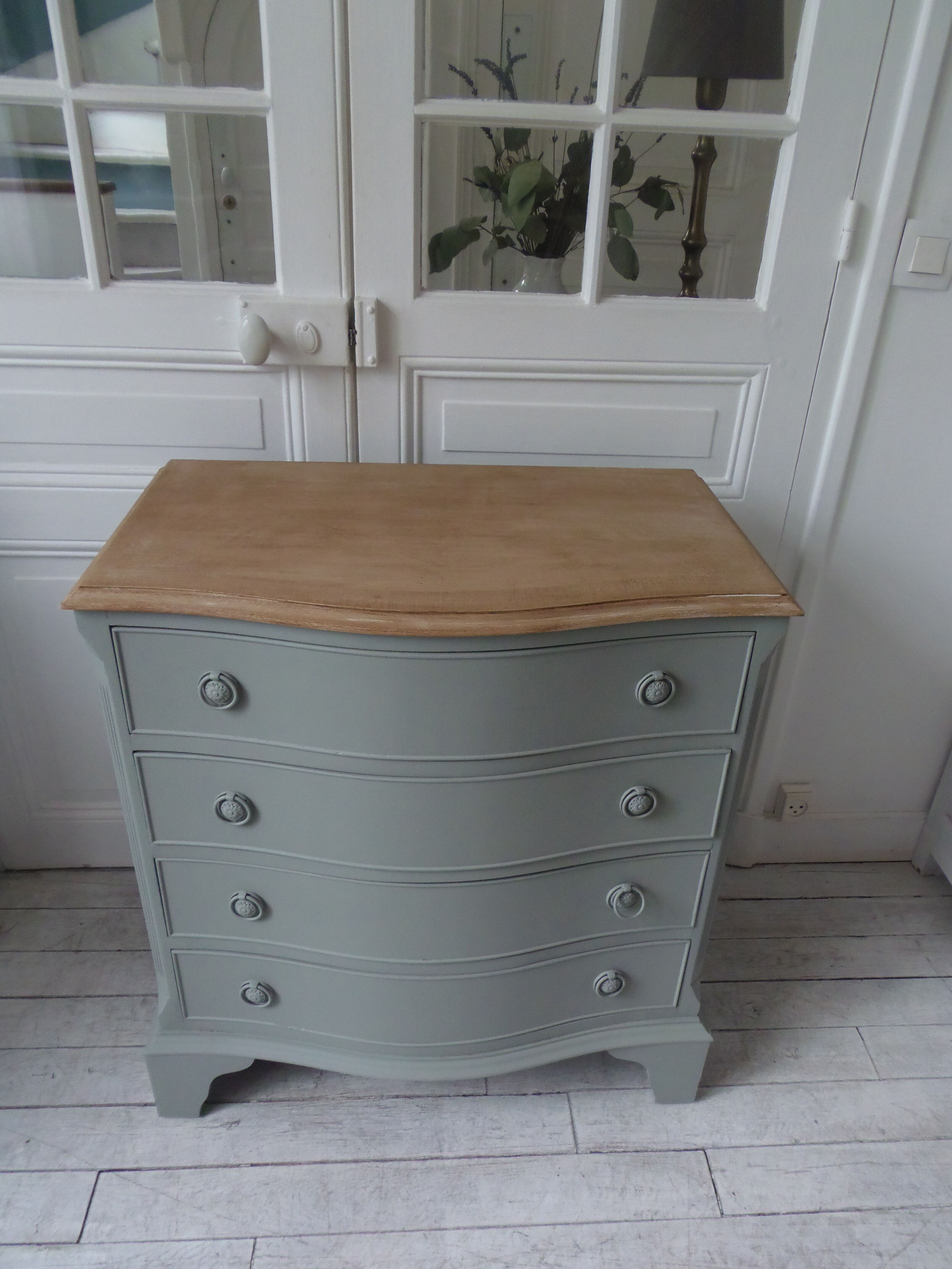 Vintage chest of drawers green of gray, 4 drawers, wooden top