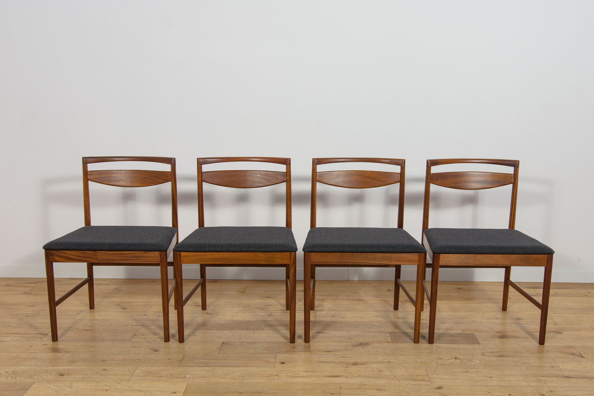 Mid-Century Model 9513 Dining Chairs by Tom Robertson for A.H. McIntosh & Co., United Kingdom, 1970s, Set of 4