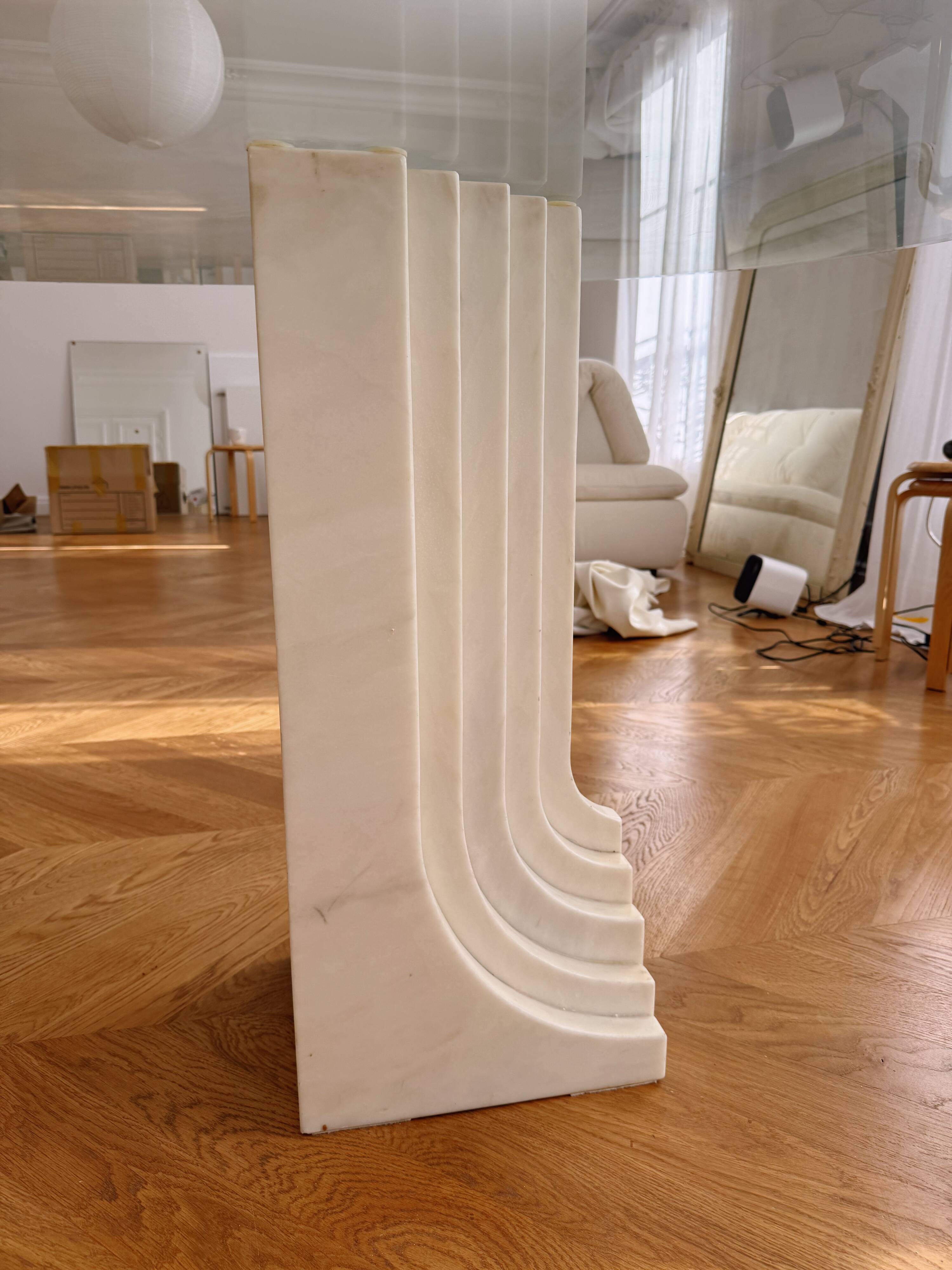 White marble dining table, Samo by Carlo Scarpa, Italy, 1970s