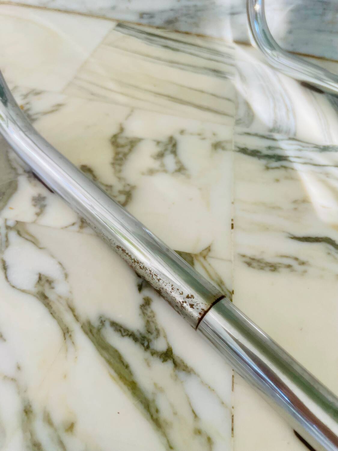 Side table, end table "Space Age" circa 1970 Roche Bobois