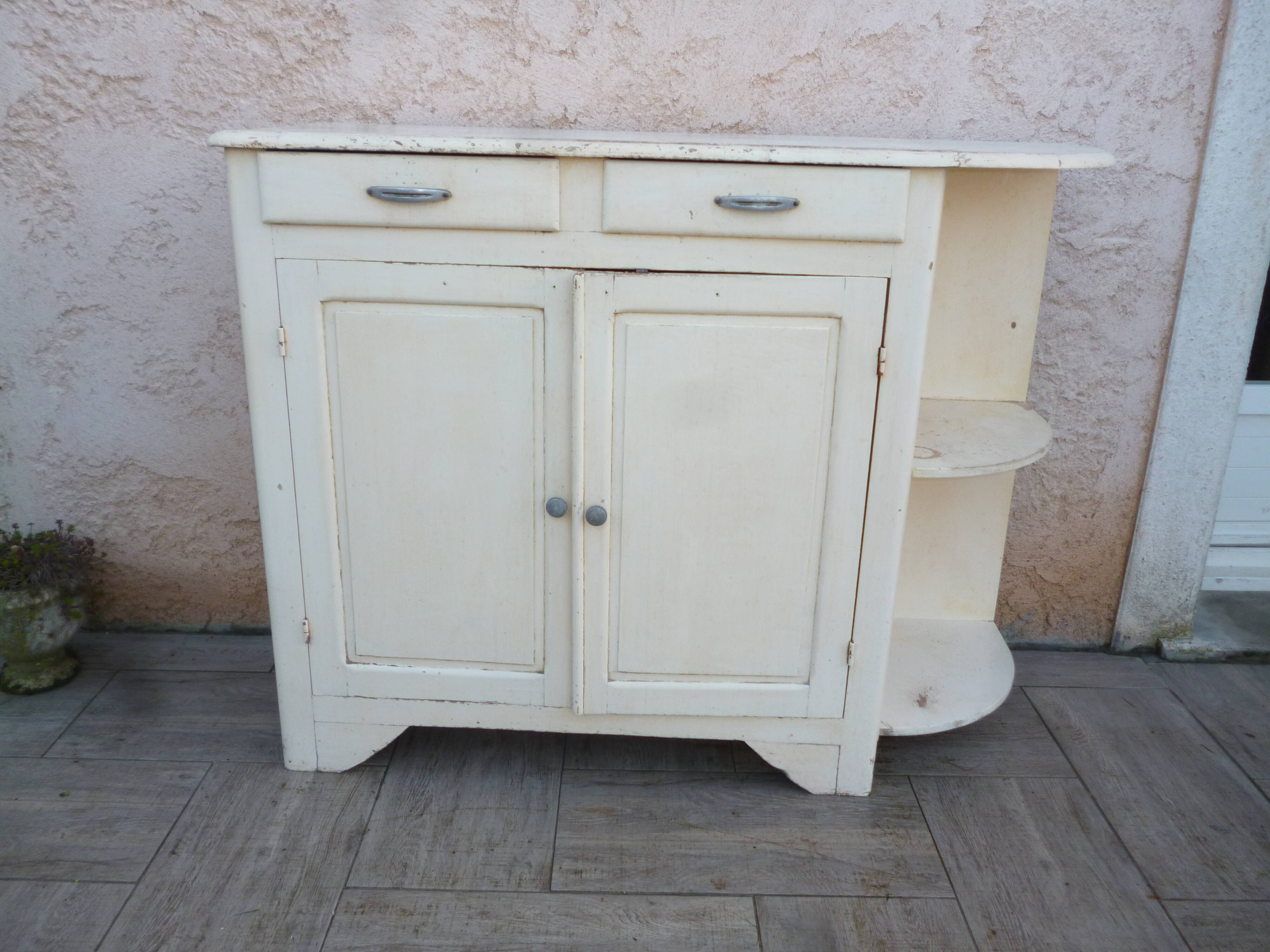 Buffet with vintage return