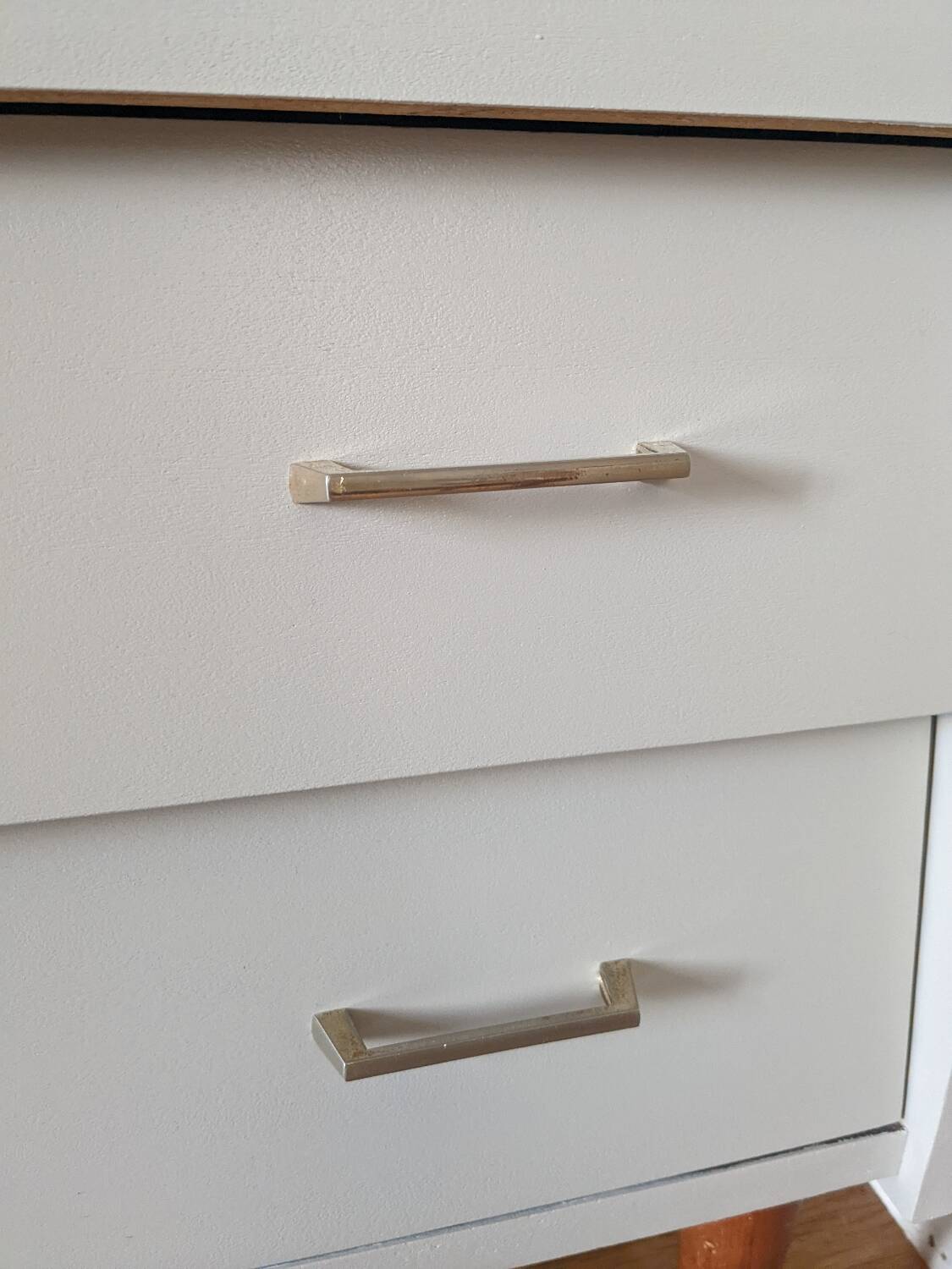 Vintage chest of drawers with spindle legs