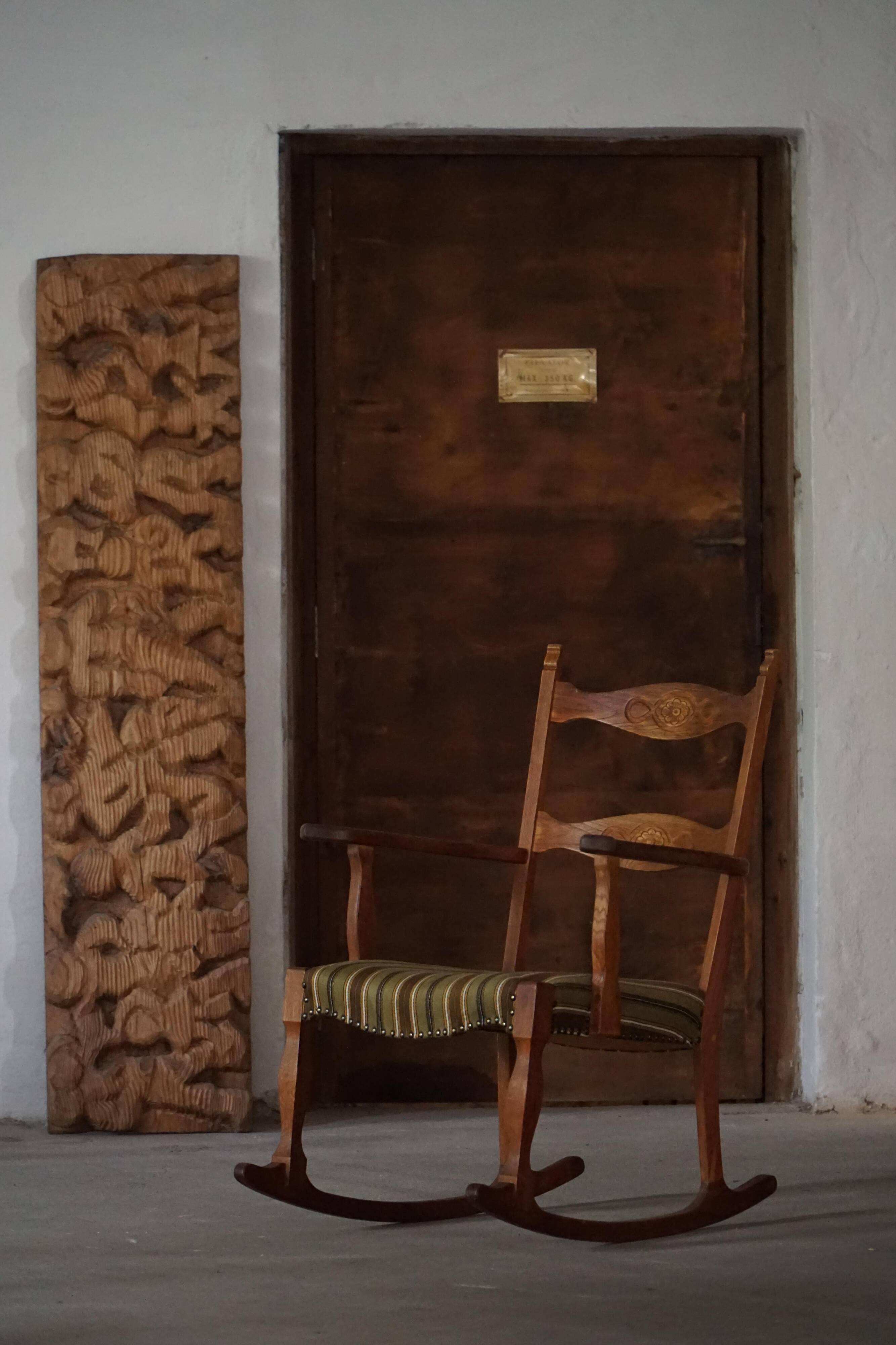 Chaise à bascule en Oak, modernité danoise du milieu du siècle, Henning Kjærnulf, 1960s