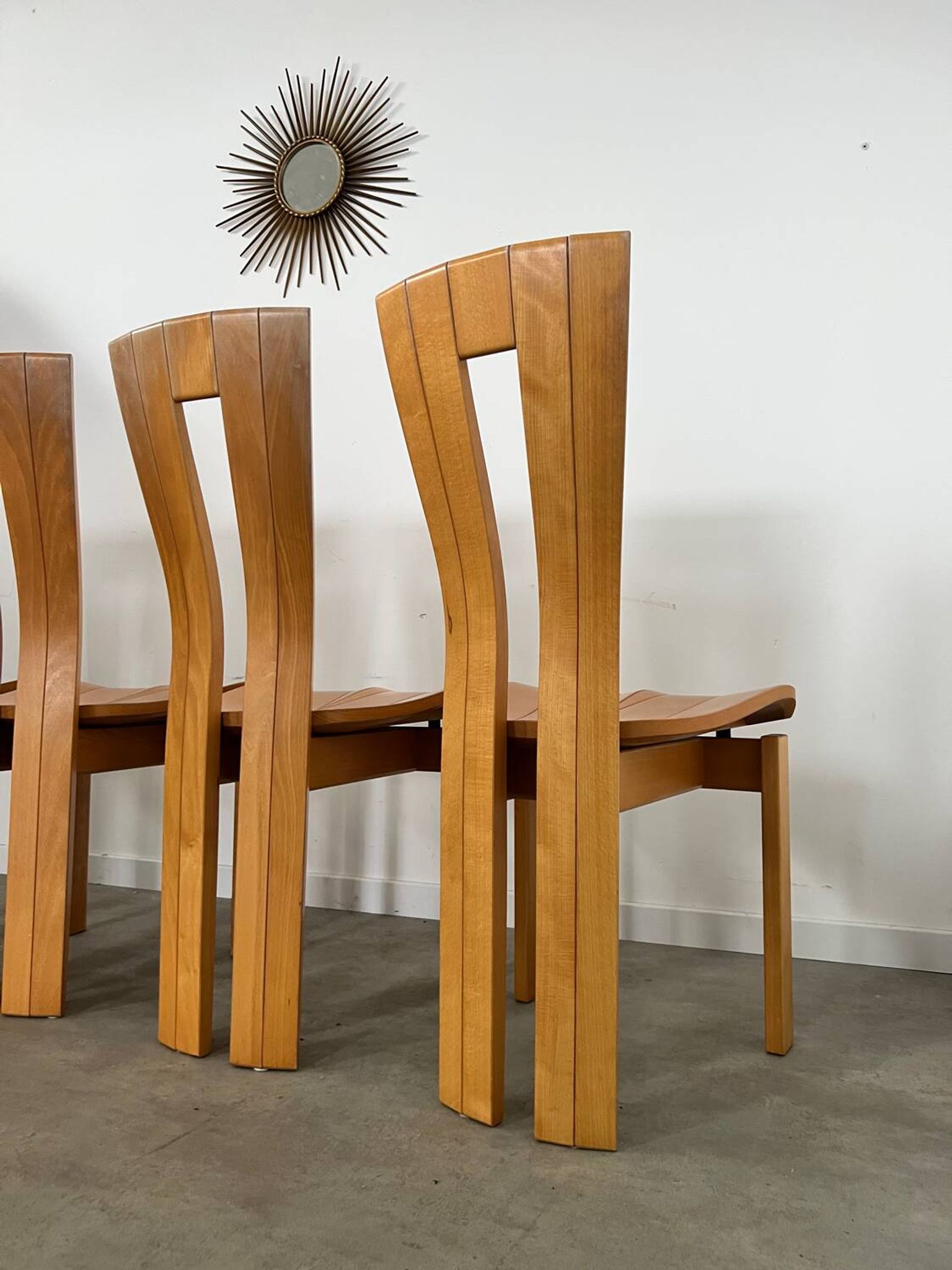 4 old French design solid elm chairs from the 70s vintage