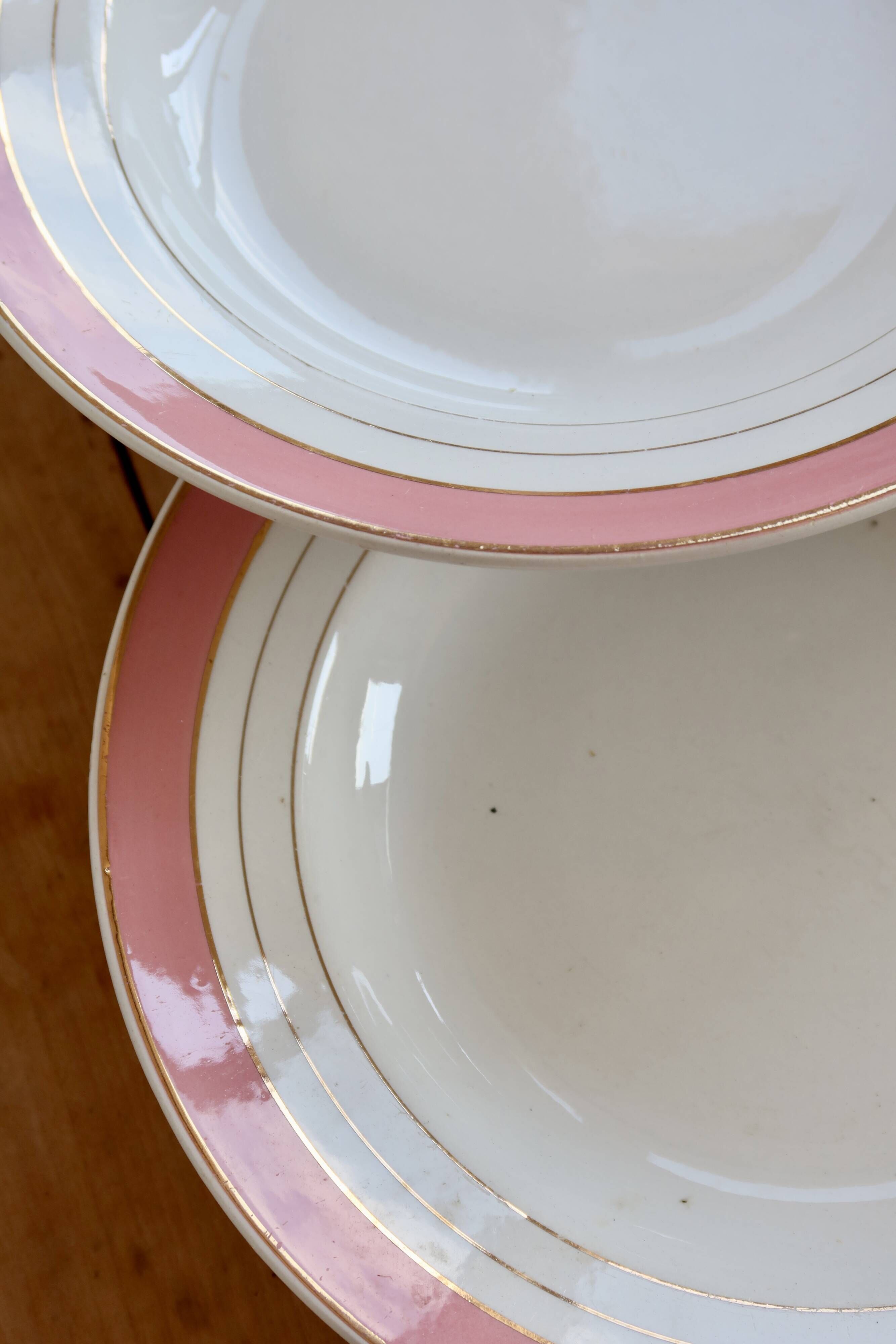 6 vintage Lunéville K&G deep plates in the Régence model.