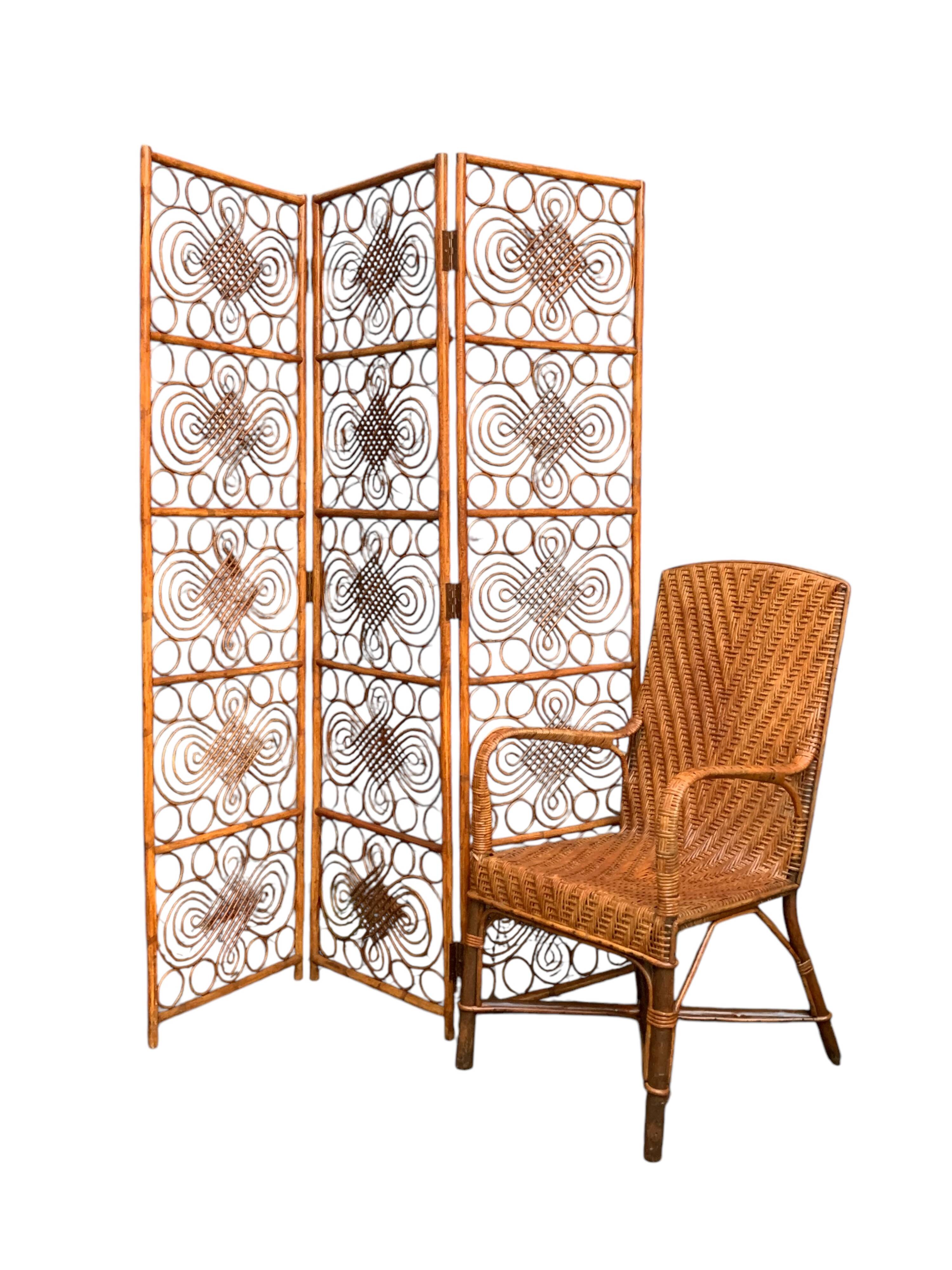 Vintage 1960s Curved Rattan Screen