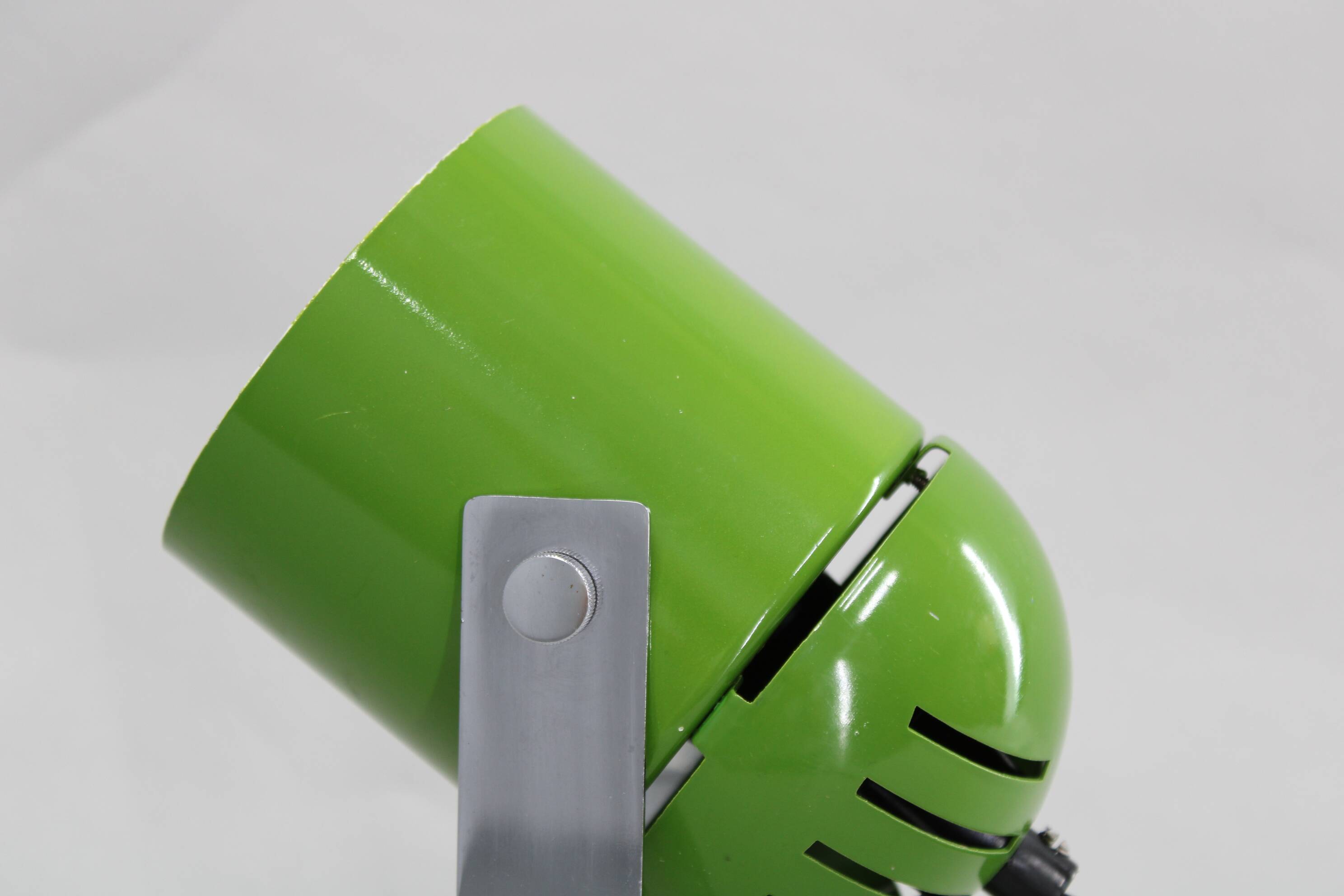 Applique murale orientable tchécoslovaque des années 1970, par Stanislav Indra, chromée et verte