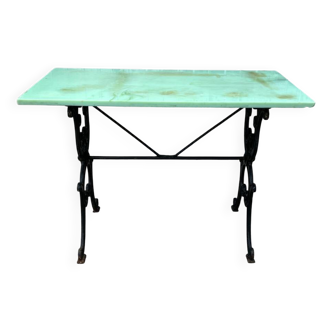 Bistro table