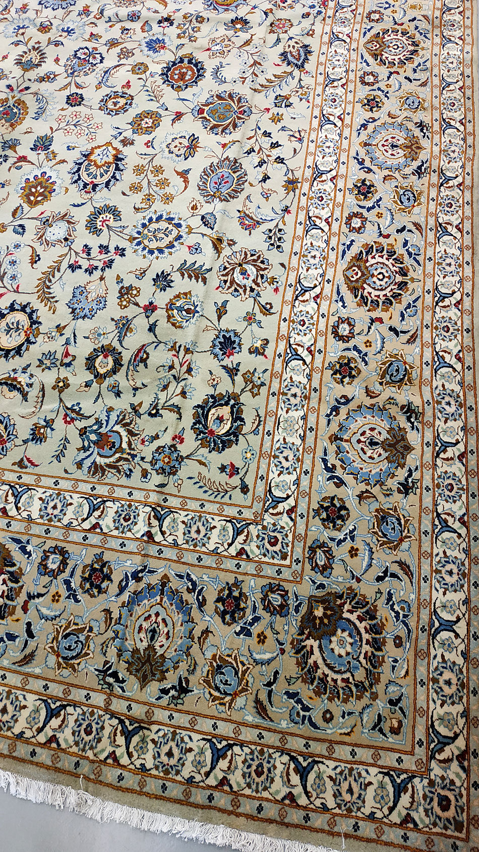 Persian carpet entirely handmade "Keshan"