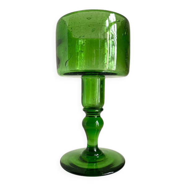 Vase en verre soufflé vert
