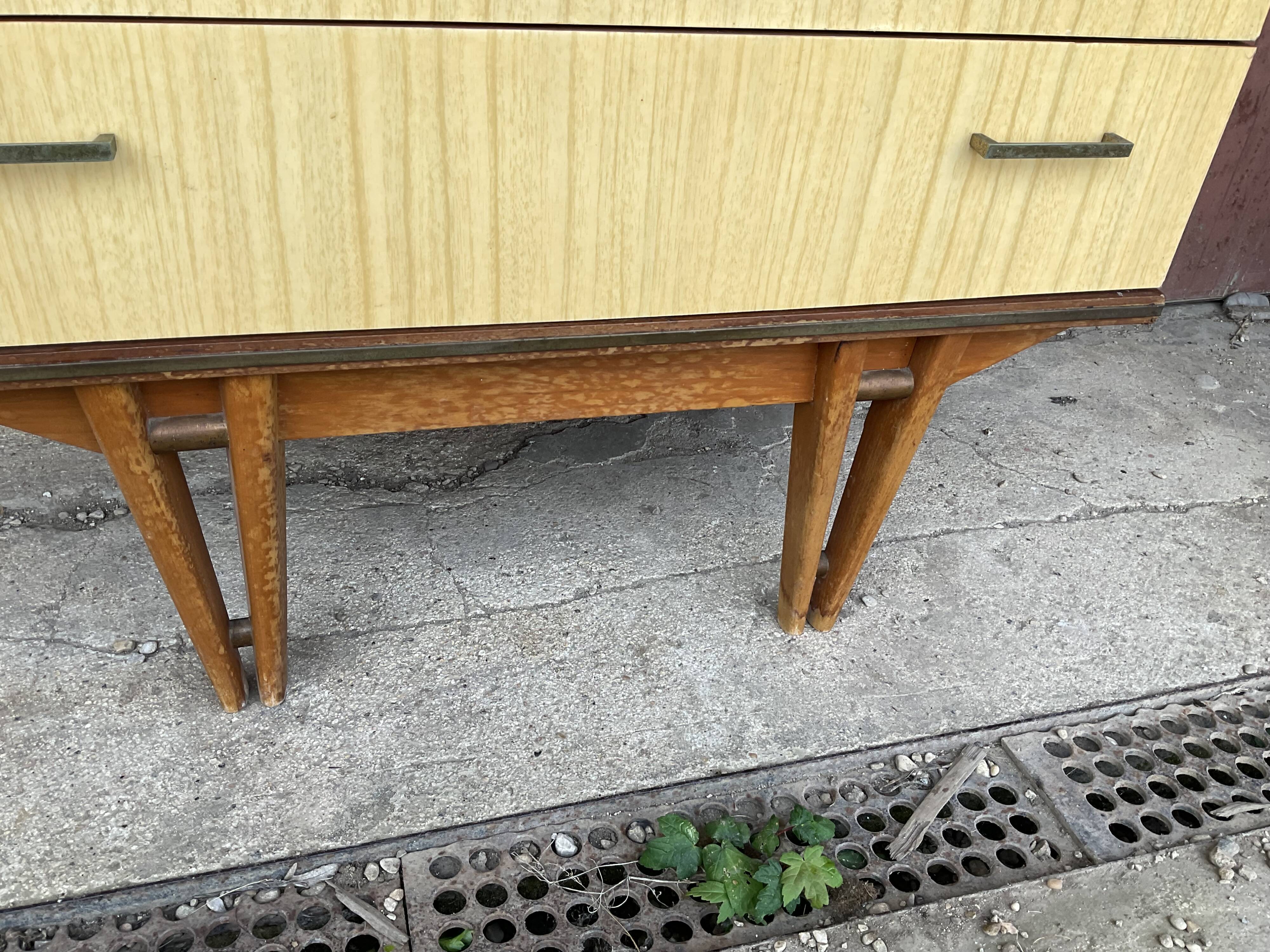 Vintage chest of drawers