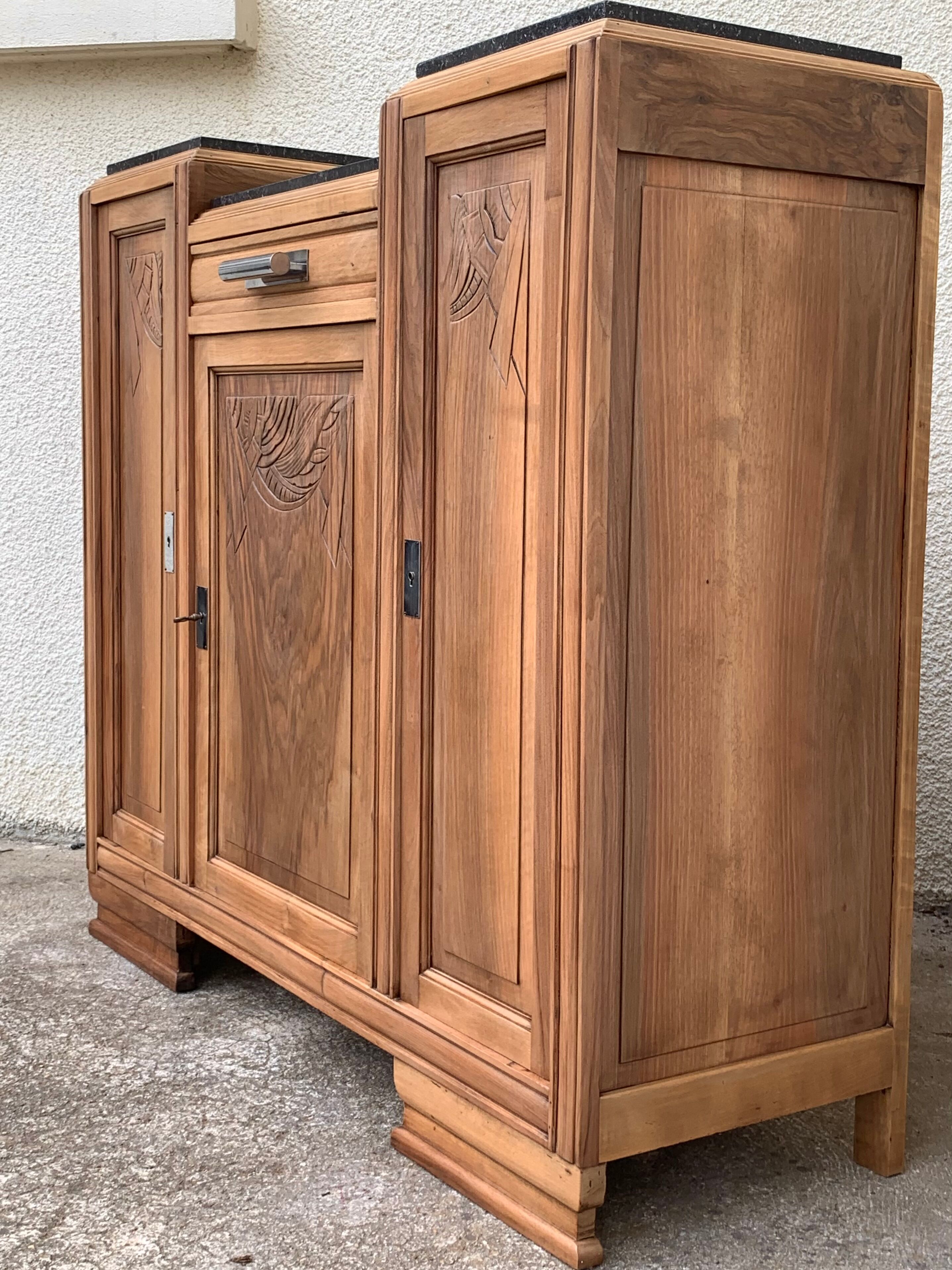Parisian art deco buffet walnut brut massive 1920